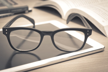 neo手机（iqooneo手机）